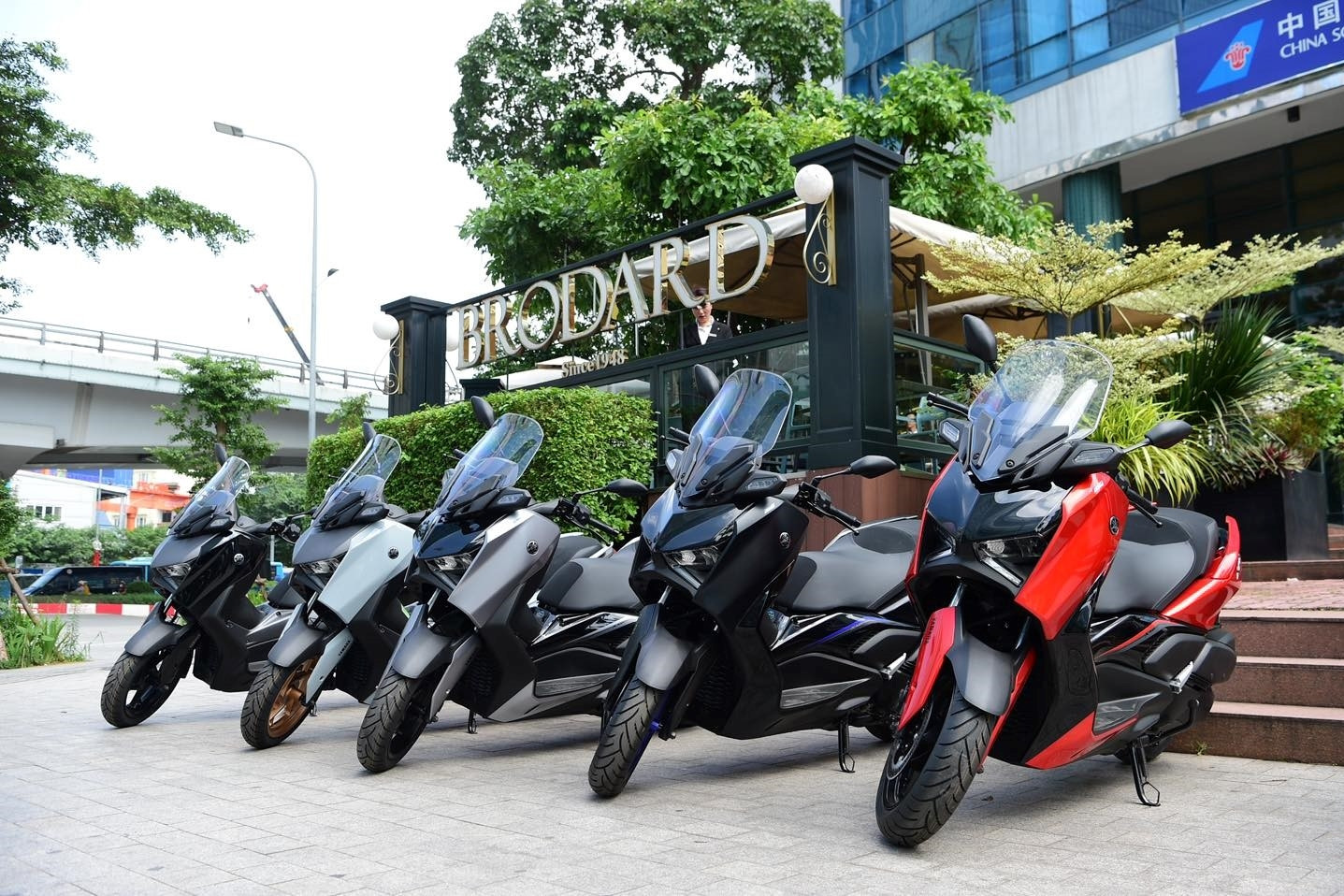 XMAX 300 - xe tay ga thể thao phục vụ ‘Thành phố mở rộng, hành trình dài hơn’