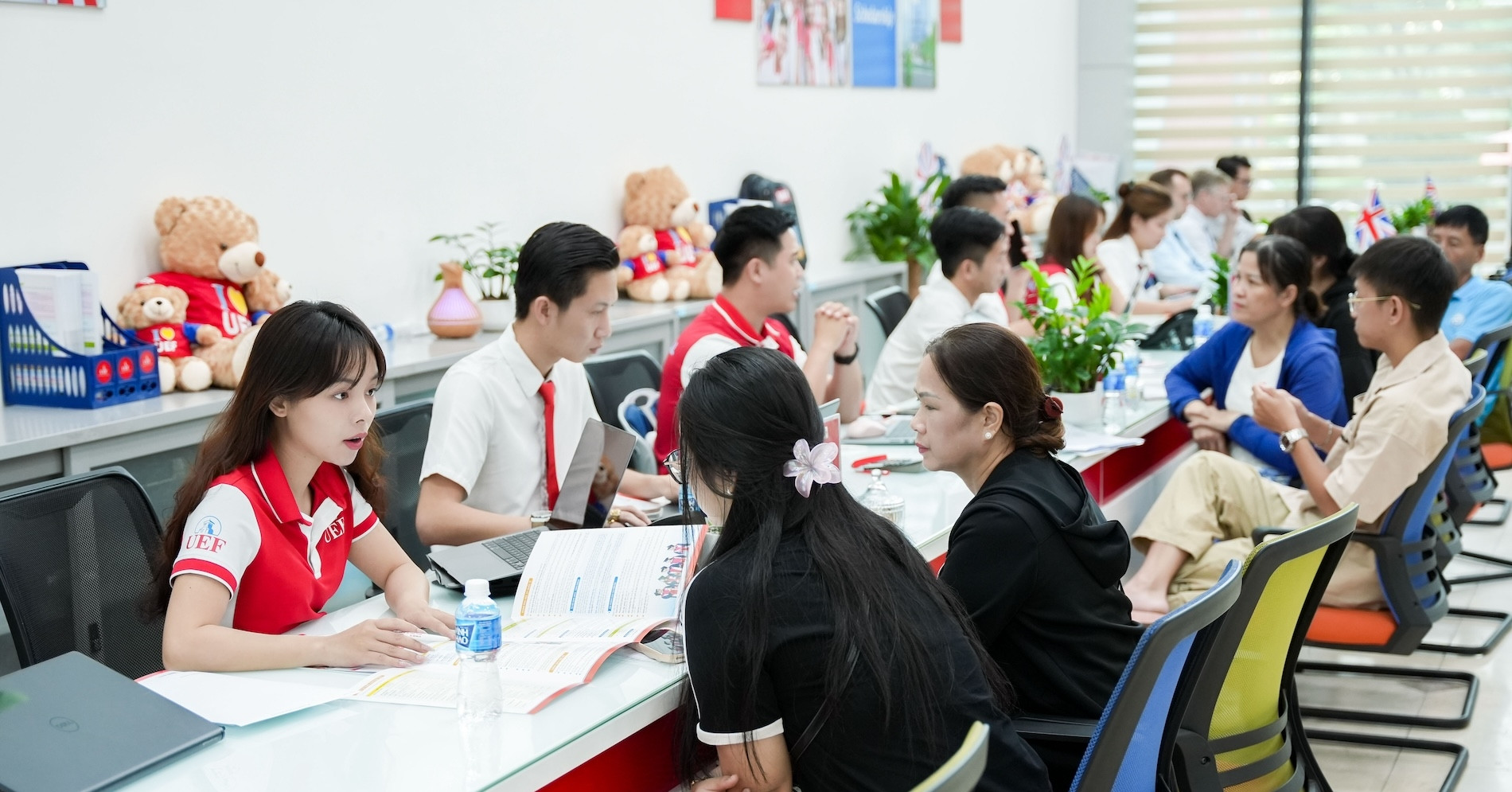 UEF nhận đăng ký xét học bạ tổ hợp 3 môn lớp 12 từ 18 điểm đến 15/7