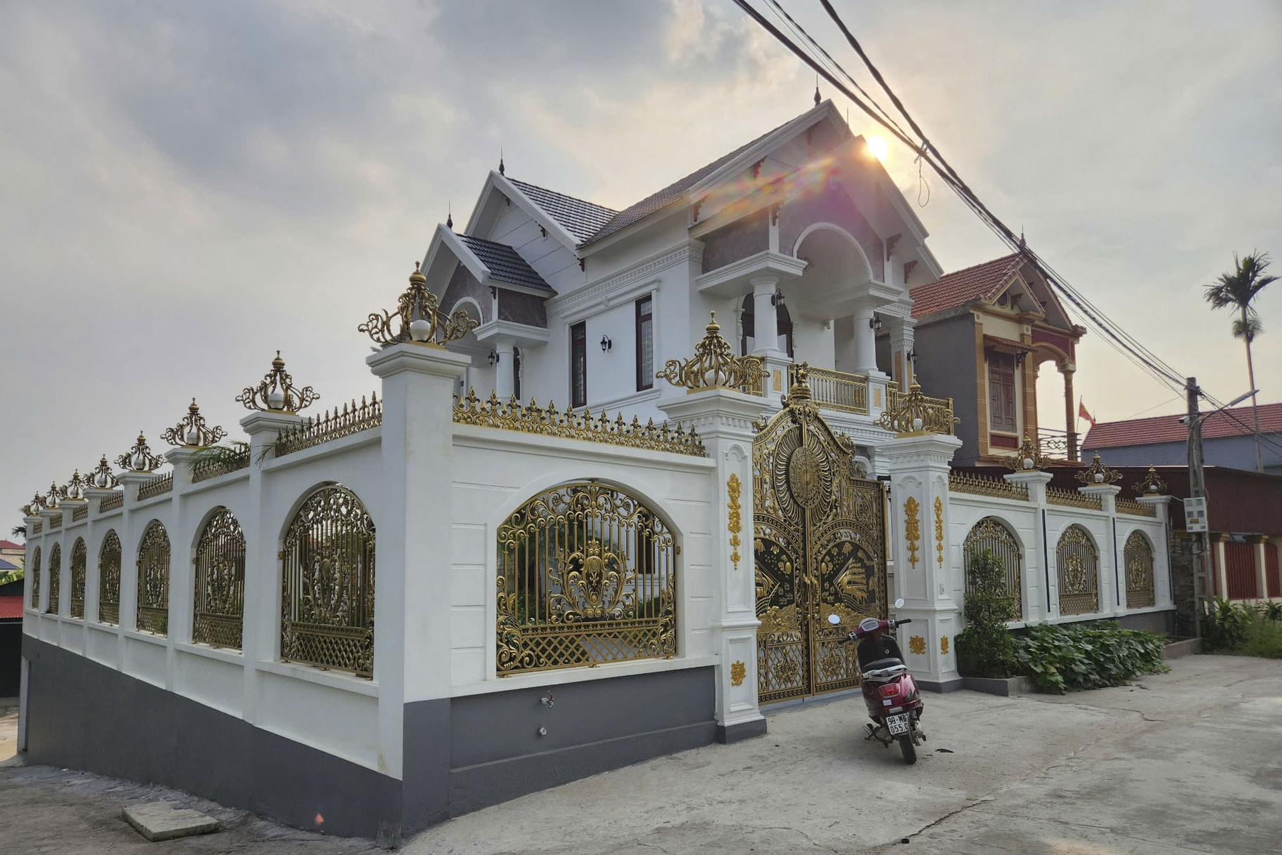 Biệt thự gây xôn xao ở Bắc Ninh của kẻ cầm đầu nhóm lừa đảo xuyên quốc gia