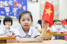 Chính thức miễn học phí cho học sinh công lập, hỗ trợ học phí tư thục