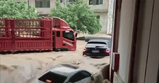 Lũ lịch sử '30 năm có một' nhấn chìm tỉnh Tây Nam Trung Quốc