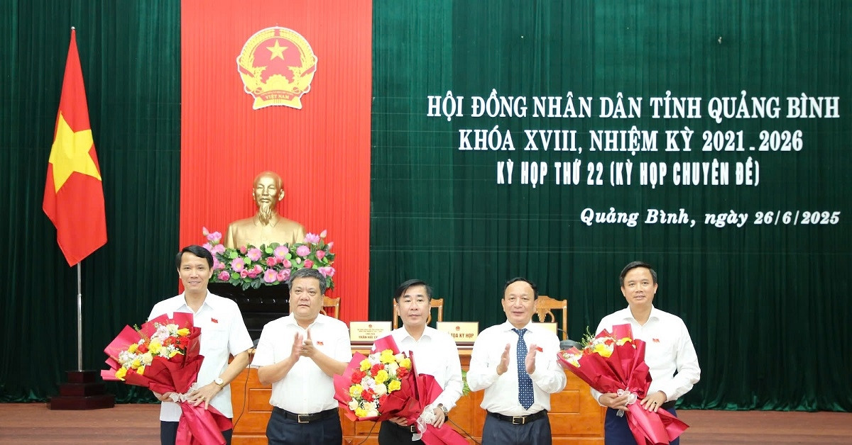 Miễn nhiệm nhiều giám đốc sở tại kỳ họp sau cùng HĐND Quảng Bình