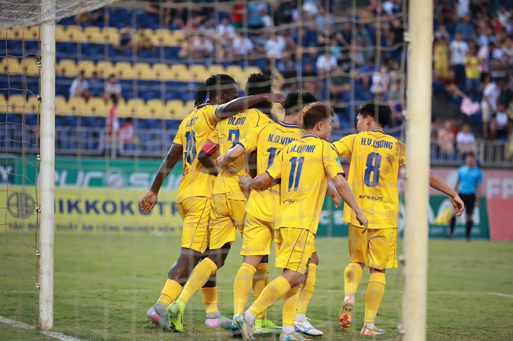 slna vs binh duong.jpg