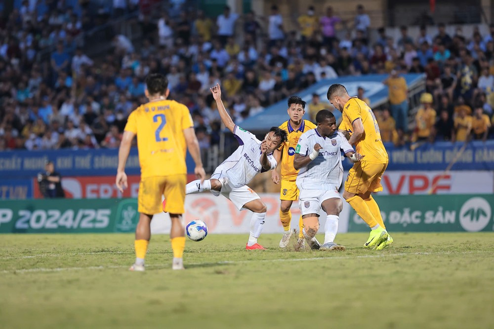 slna vs binh duong 2.jpg
