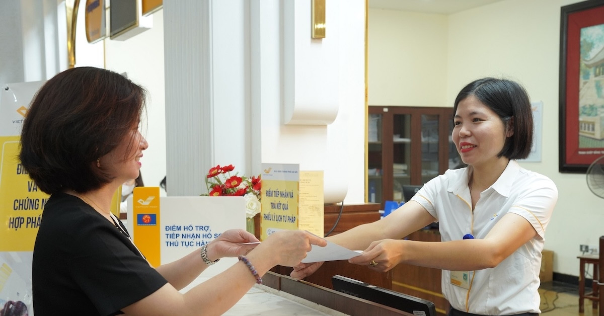 Thủ tướng chỉ đạo VNPT, Viettel hỗ trợ xã xử lý thủ tục hành chính qua bưu chính