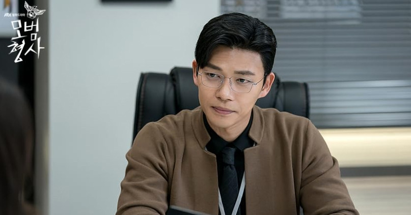 Thượng úy Ahn Jung-joon của 'Hậu duệ mặt trời' đến Đà Nẵng ra mắt phim