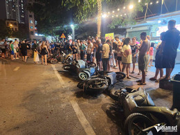 Ô tô bị mất người lái, gặp một số xe máy ở BAC Ninh