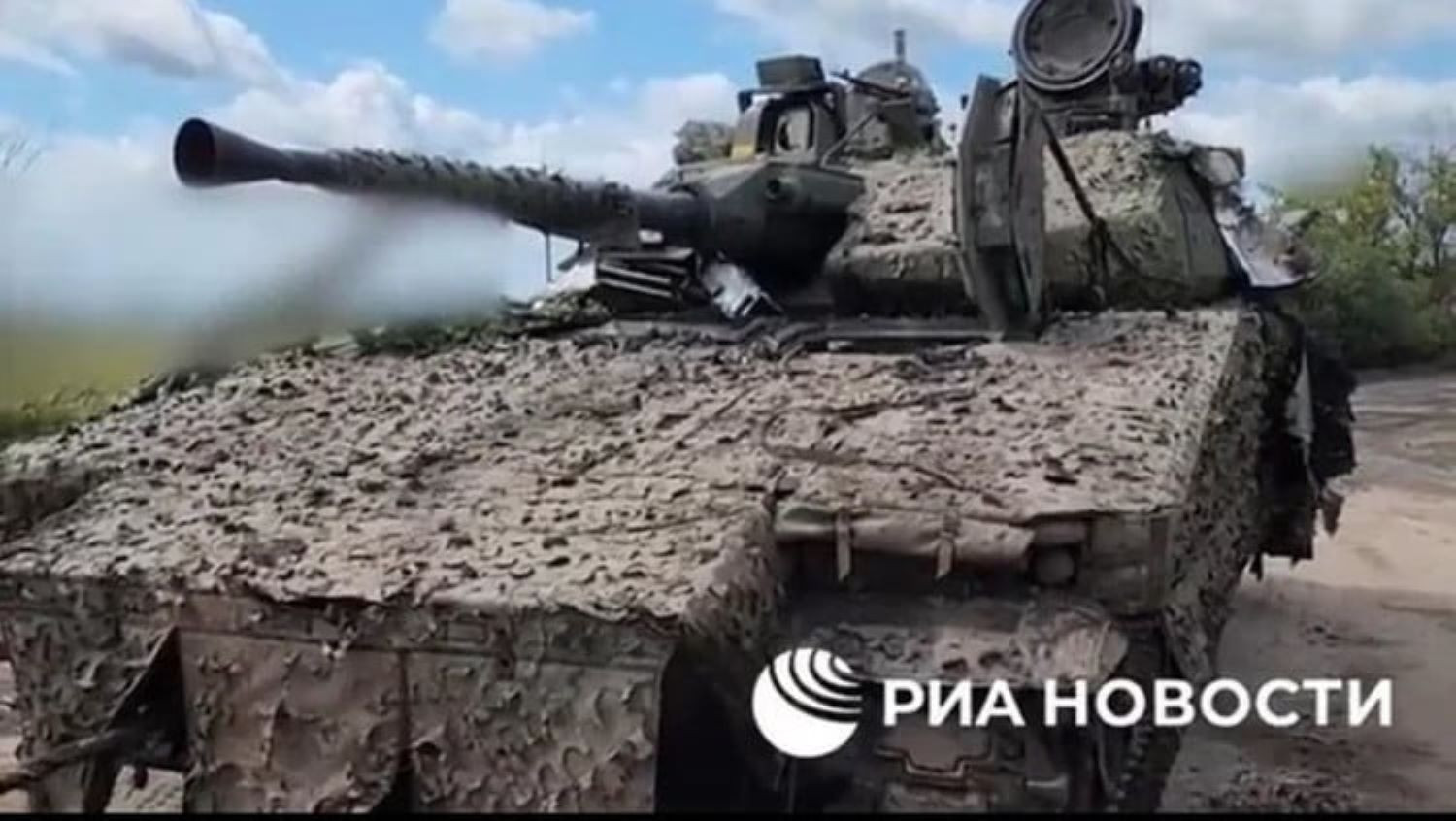 Xe tăng CV90 1.jpg