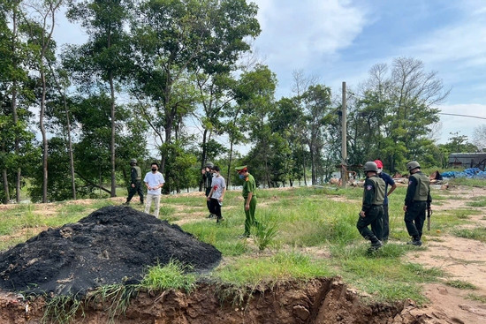 Bản tin cuối ngày 26/6: Khởi tố nhóm đối tượng chôn lấp hơn 1.600 tấn xỉ chì