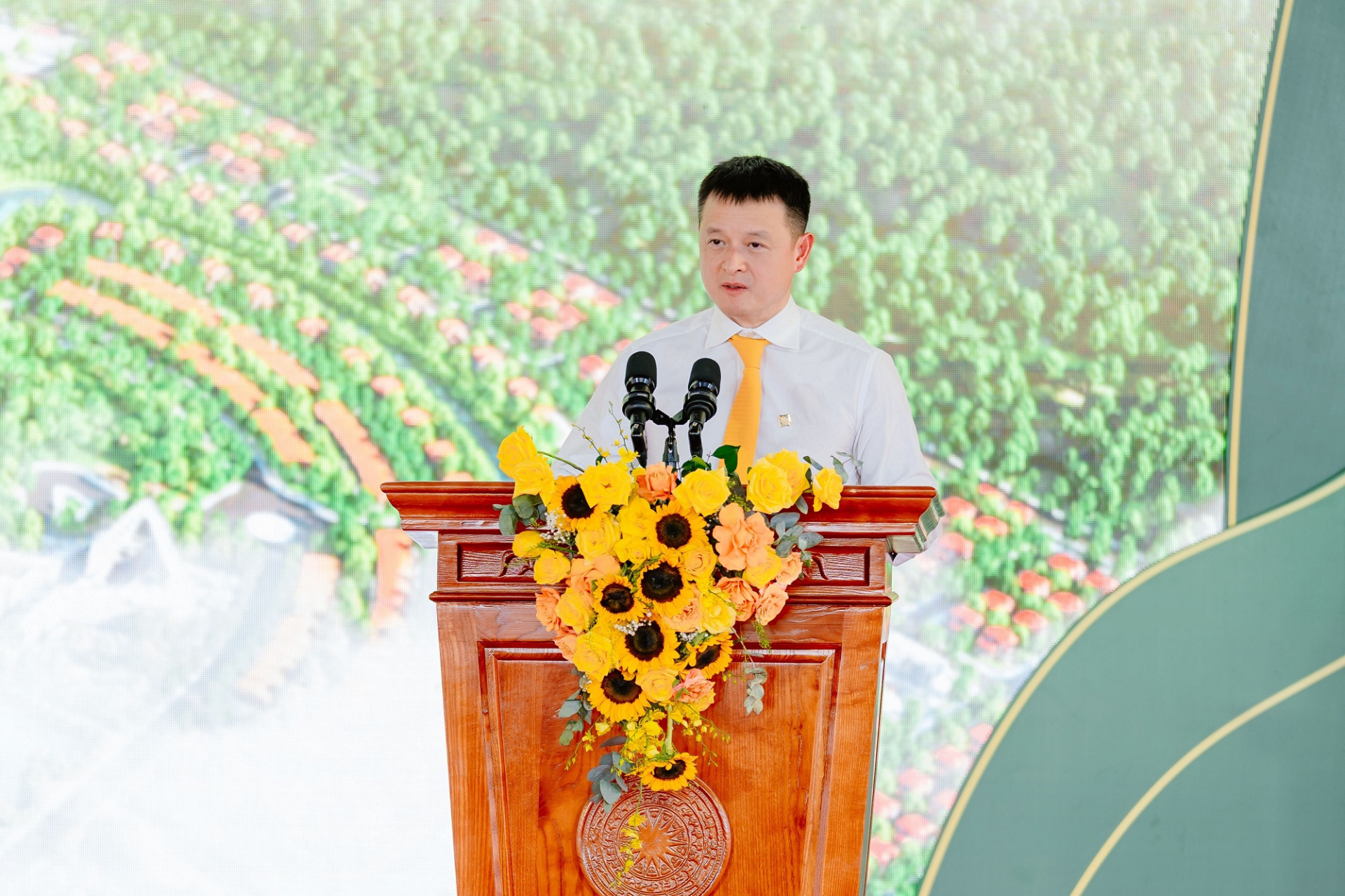 Anh 6 ong dang minh truong sun group(1).jpg