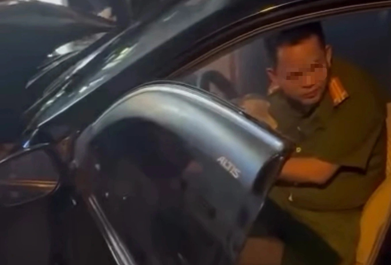 Cách chức đội trưởng với Trung tá công an say rượu, gây tai nạn liên hoàn ở Bắc Ninh