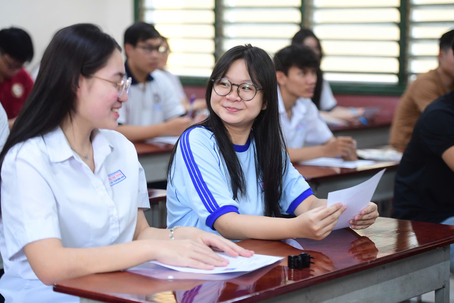 Đề Tiếng Anh thi tốt nghiệp THPT 2025: Xử lý đề trong 50 phút là một thách thức