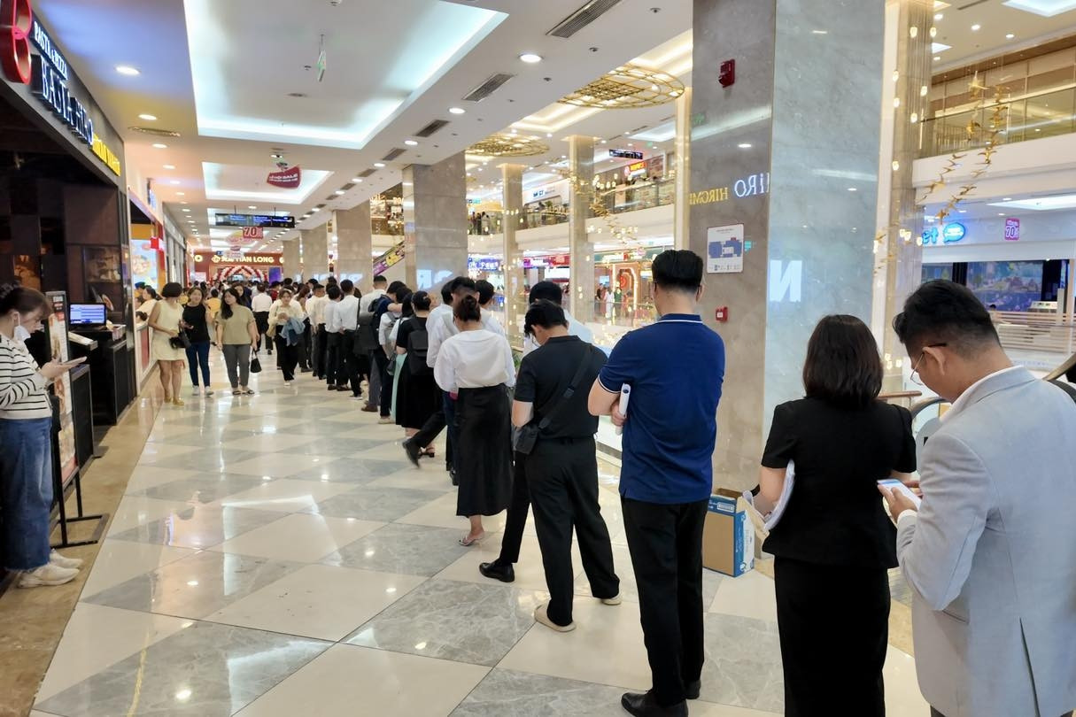 Hơn 2.000 căn Vinhomes Green City có chủ sau 24h ráp căn
