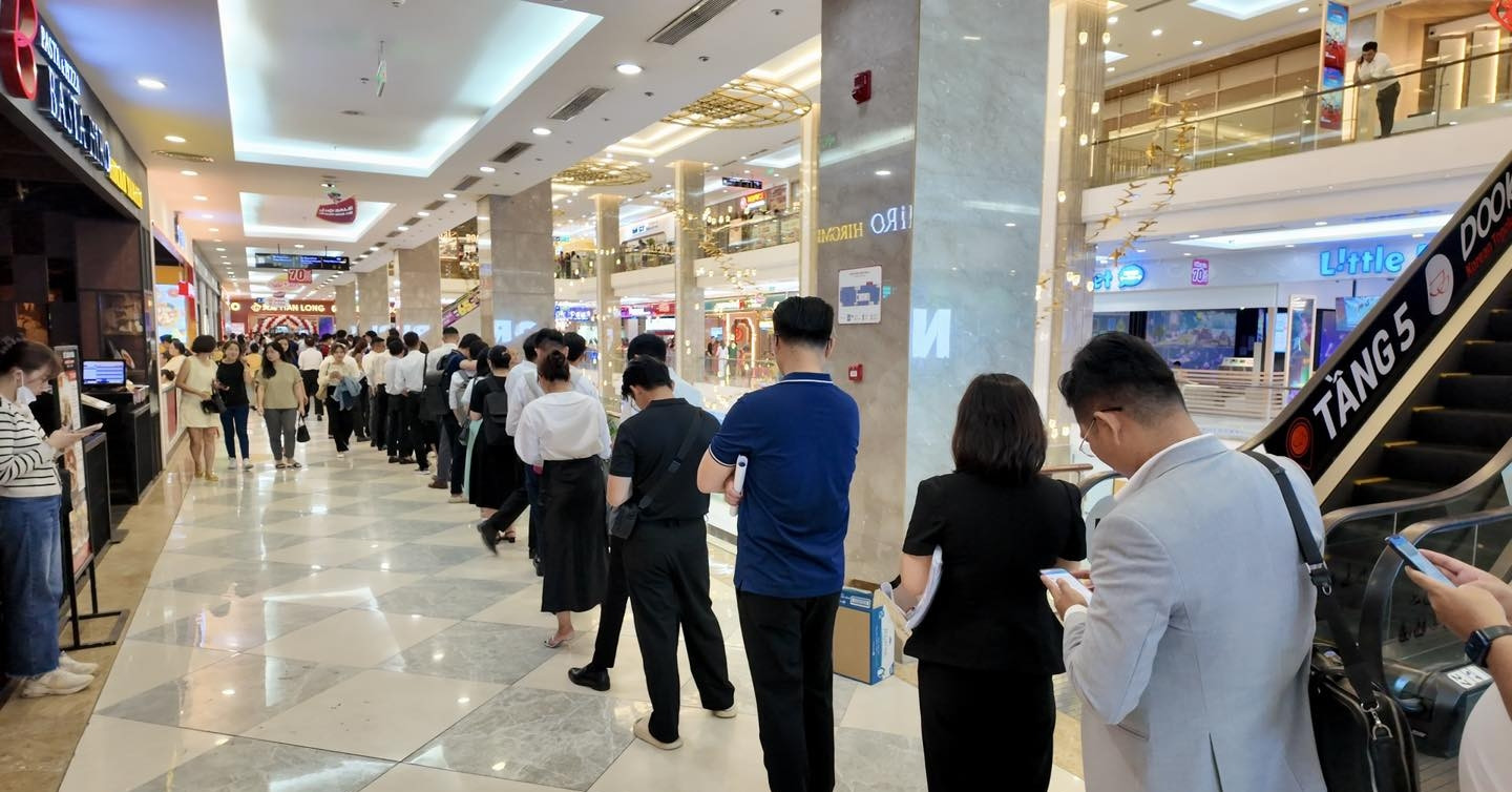 Hơn 2.000 căn Vinhomes Green City có chủ sau 24h ráp căn