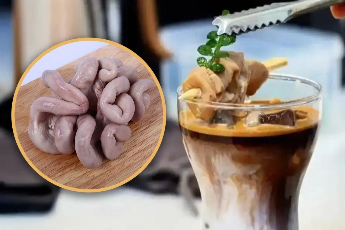 Khách đổ xô tới quán đồ uống thưởng thức món cà phê lòng lợn
