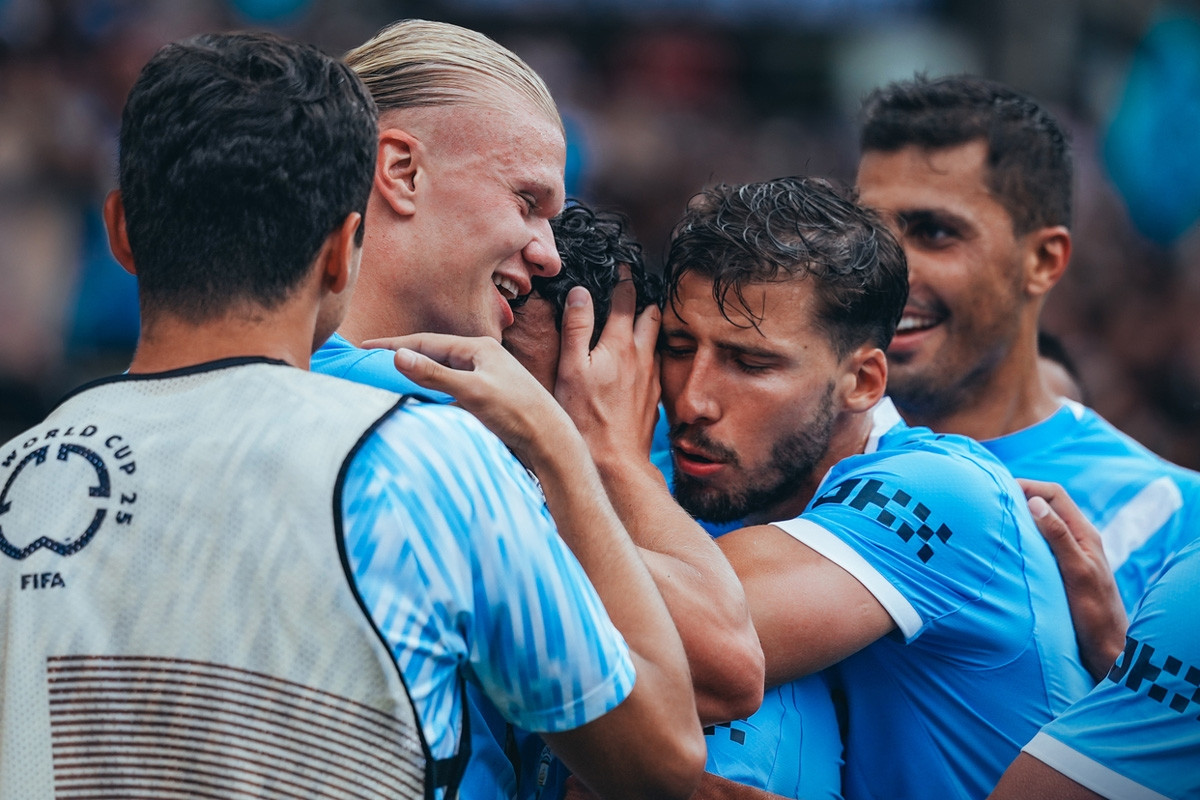 Man City vùi dập Juventus: Giá trị Quả bóng vàng Rodri