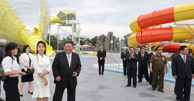Phu nhân Chủ tịch Triều Tiên Kim Jong Un tái xuất sau hơn một năm vắng bóng