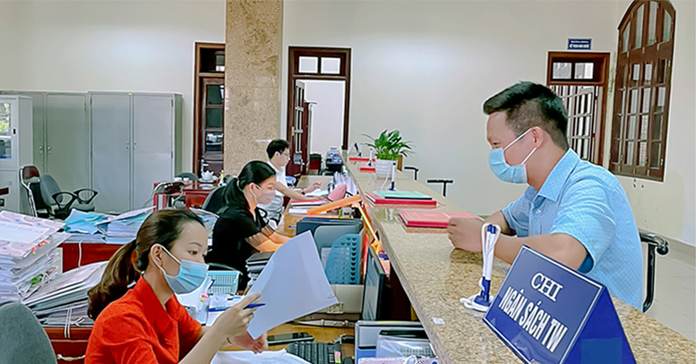 Thủ tướng chỉ đạo: Sắp xếp đơn vị hành chính - Đảm bảo ổn định thị trường chứng khoán, ngân hàng