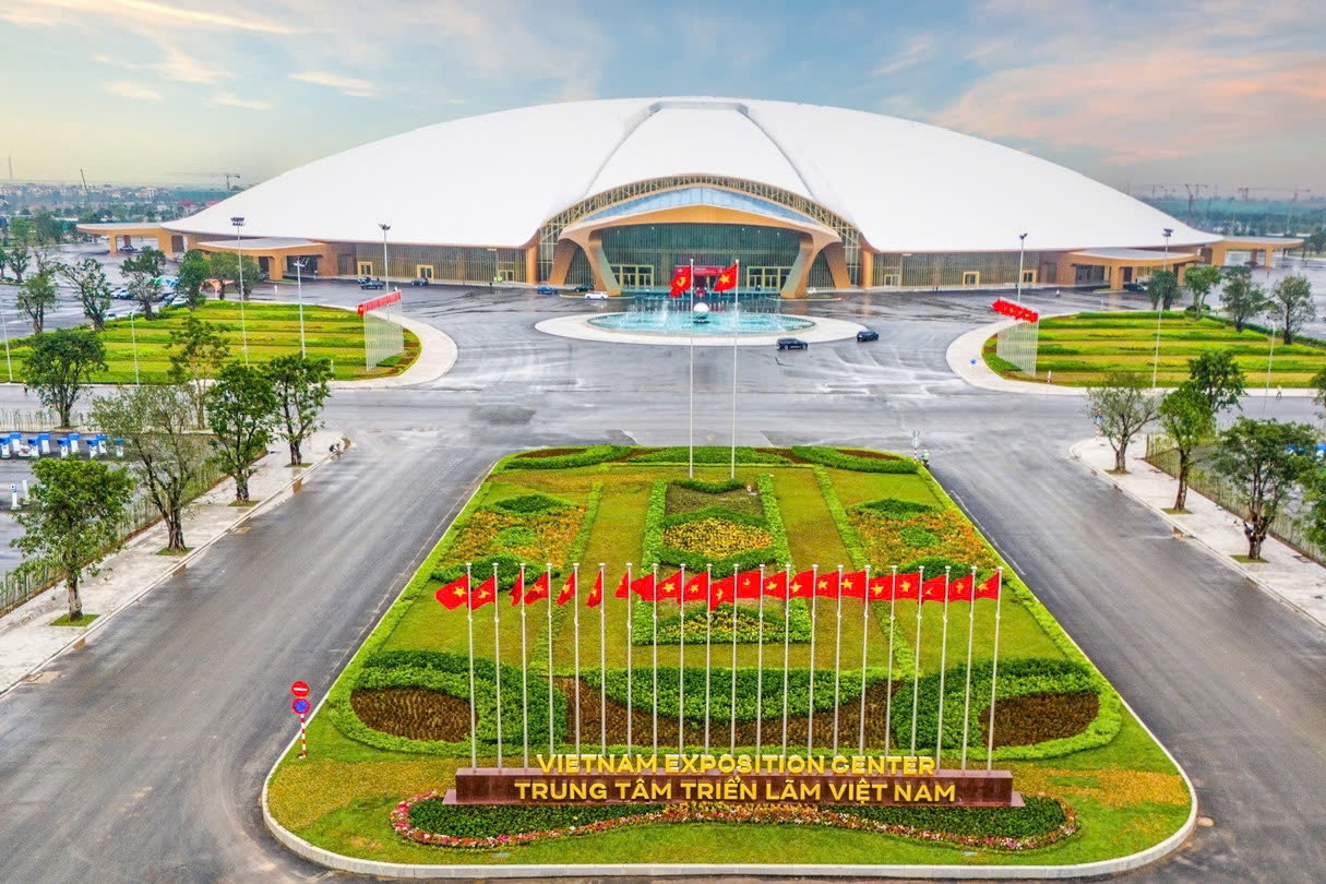 Vingroup bàn giao Trung tâm Triển lãm Việt Nam, lớn nhất Đông Nam Á và top 10 thế giới