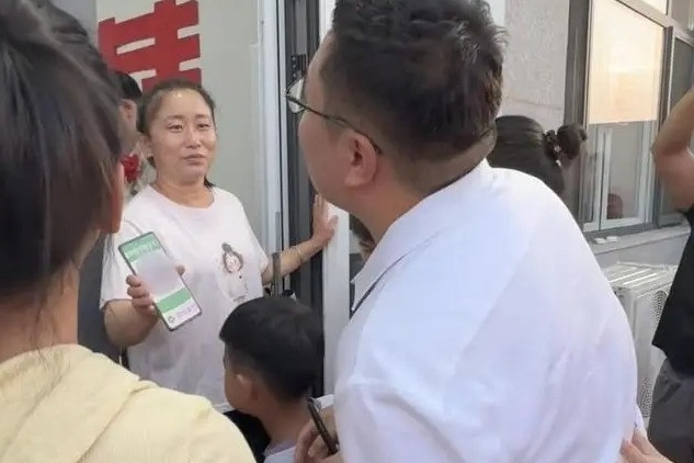 Bị ép chuyển tiền mới được đón dâu, phản ứng của chú rể khiến nhà gái bàng hoàng