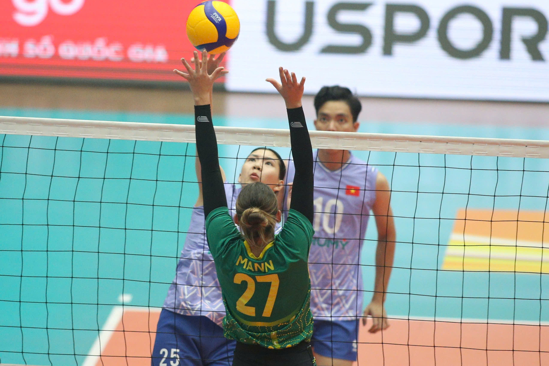 Bich Thuy Viet Nam Australia.jpg