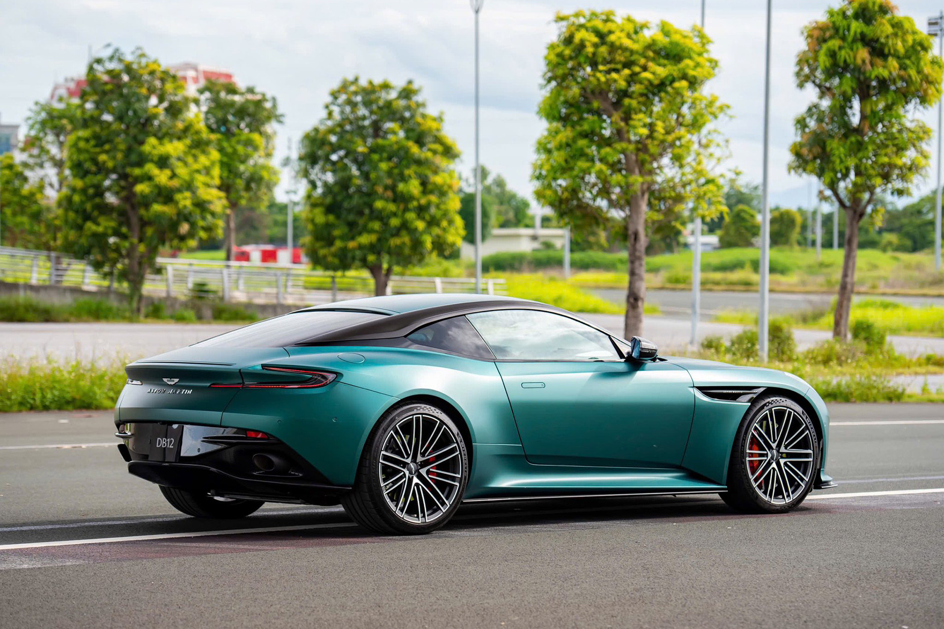 db12 11.jpg