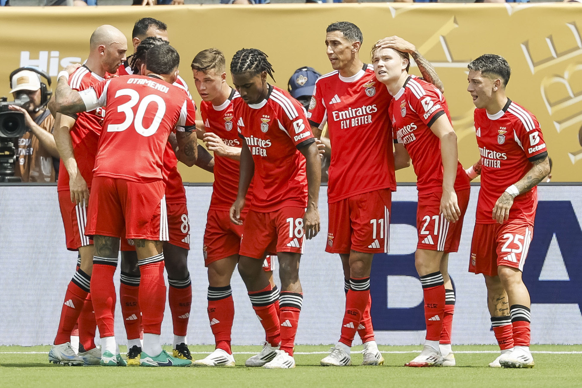 EFE - Di Maria Benfica.jpg