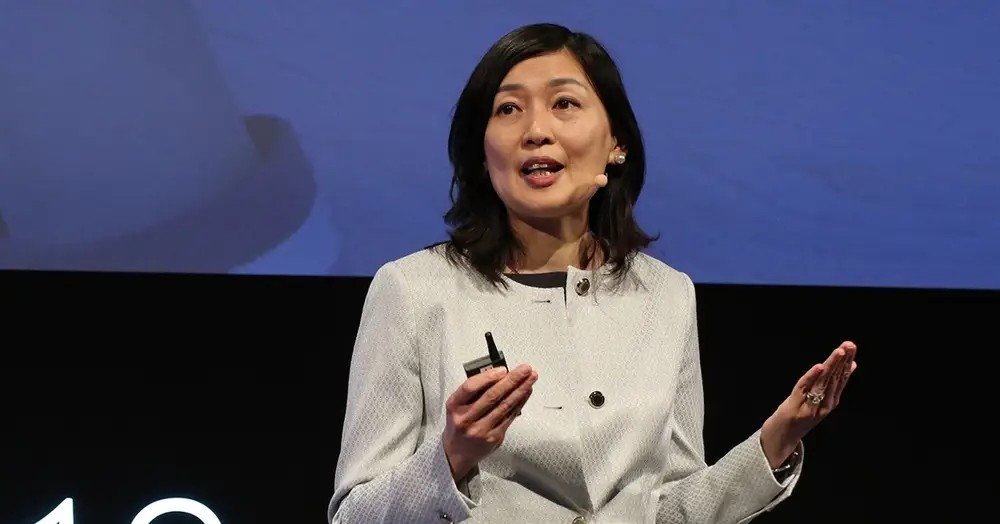 Microsoft bắt buộc dùng AI khi làm việc