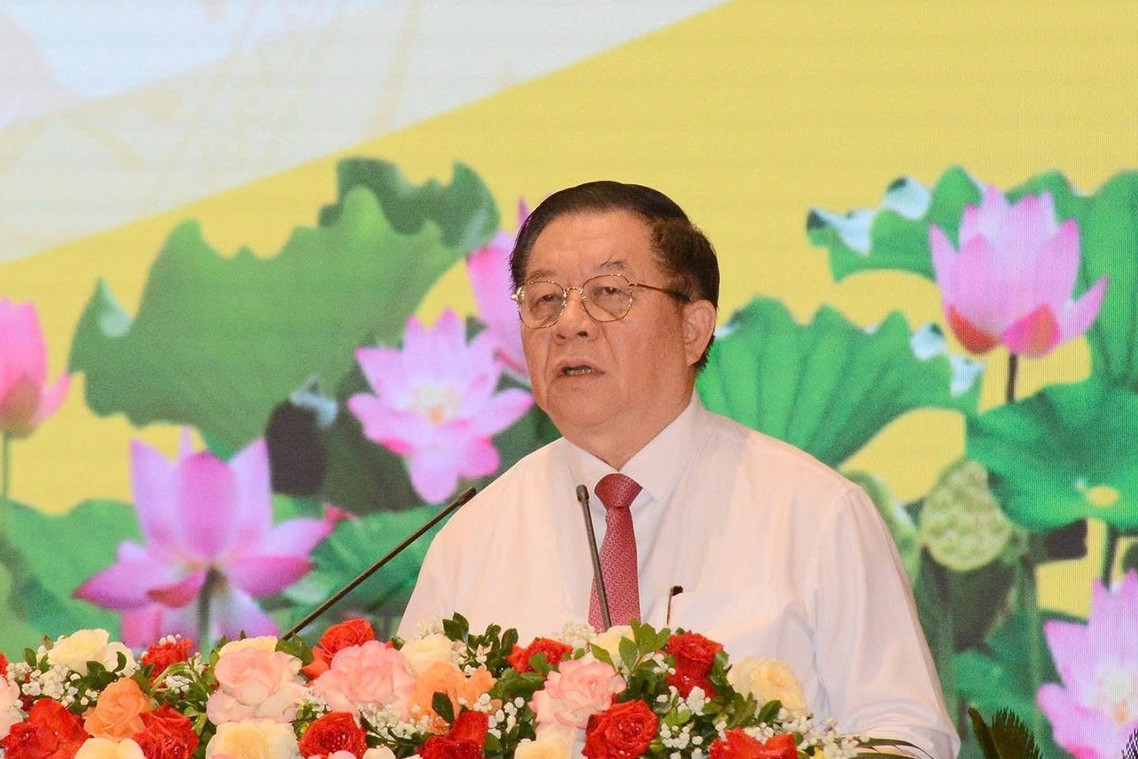 'Một số lãnh đạo tiên phong xin nghỉ trước tuổi để thuận tiện cho sắp xếp cán bộ'