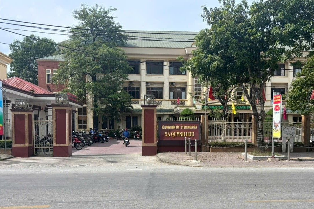 Nhiều chủ tịch, bí thư xã ở Nghệ An bất ngờ phải quay lại làm việc sau 6 tháng nghỉ hưu