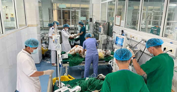 Vụ cháy ở Hưng Yên: Nạn nhân rất nặng chuyển lên Hà Nội, có 2 người bỏng 98% cơ thể