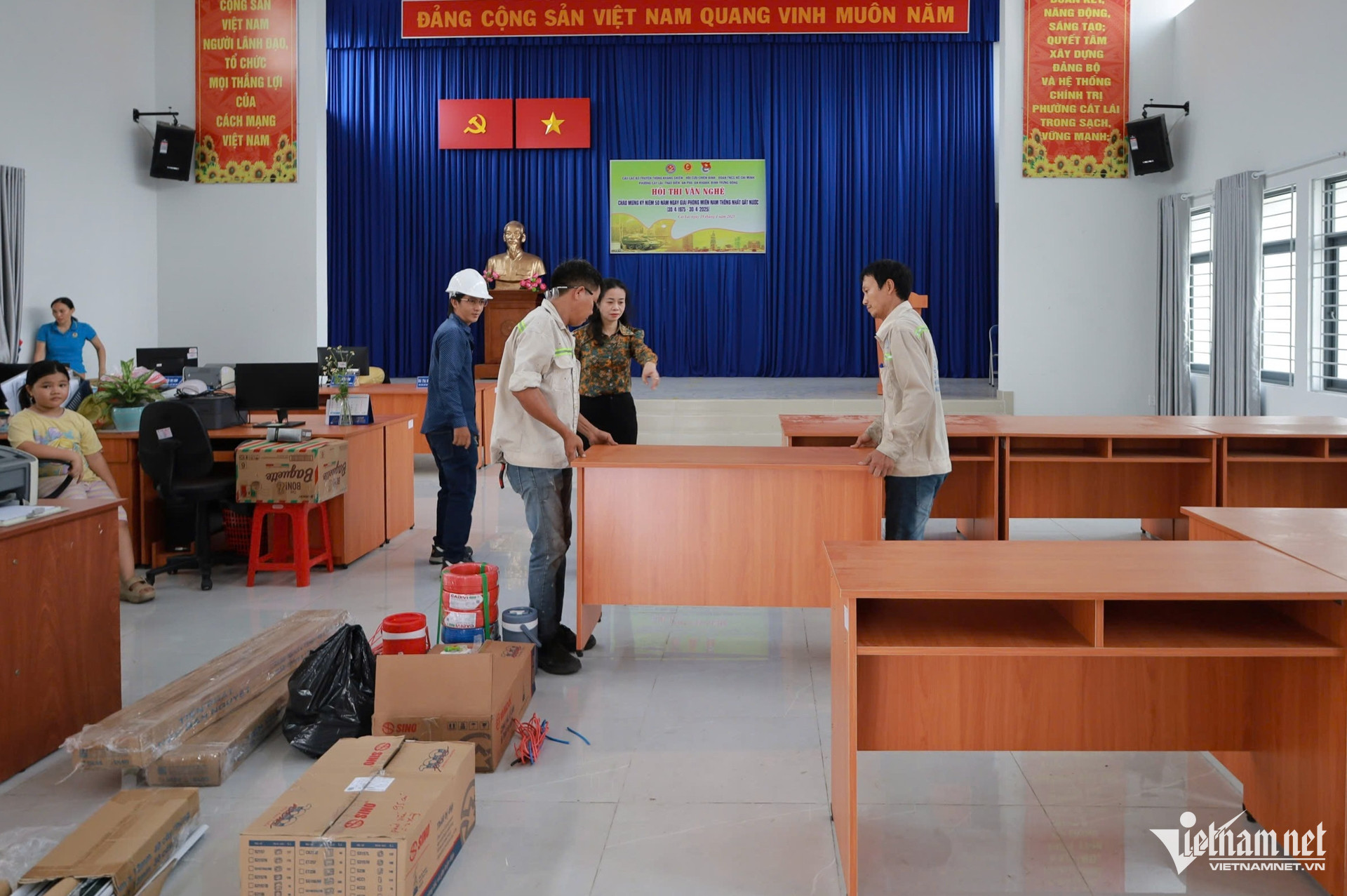 W-TPHCM Nguyễn Huế 4.jpg