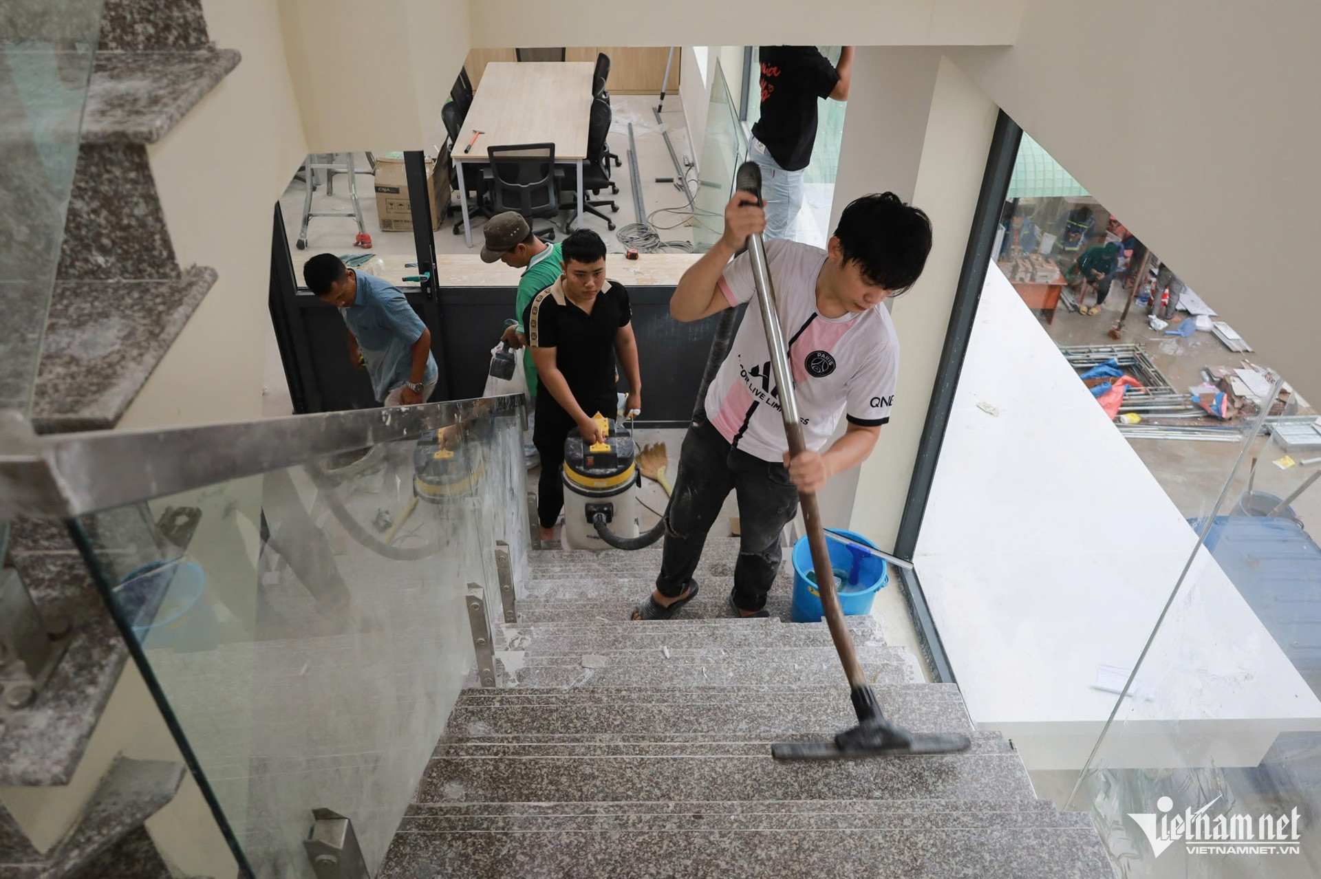 W-TPHCM Nguyễn Huế 5.jpg