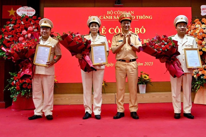 Lần đầu tiên Cục CSGT có nữ Phó Cục trưởng