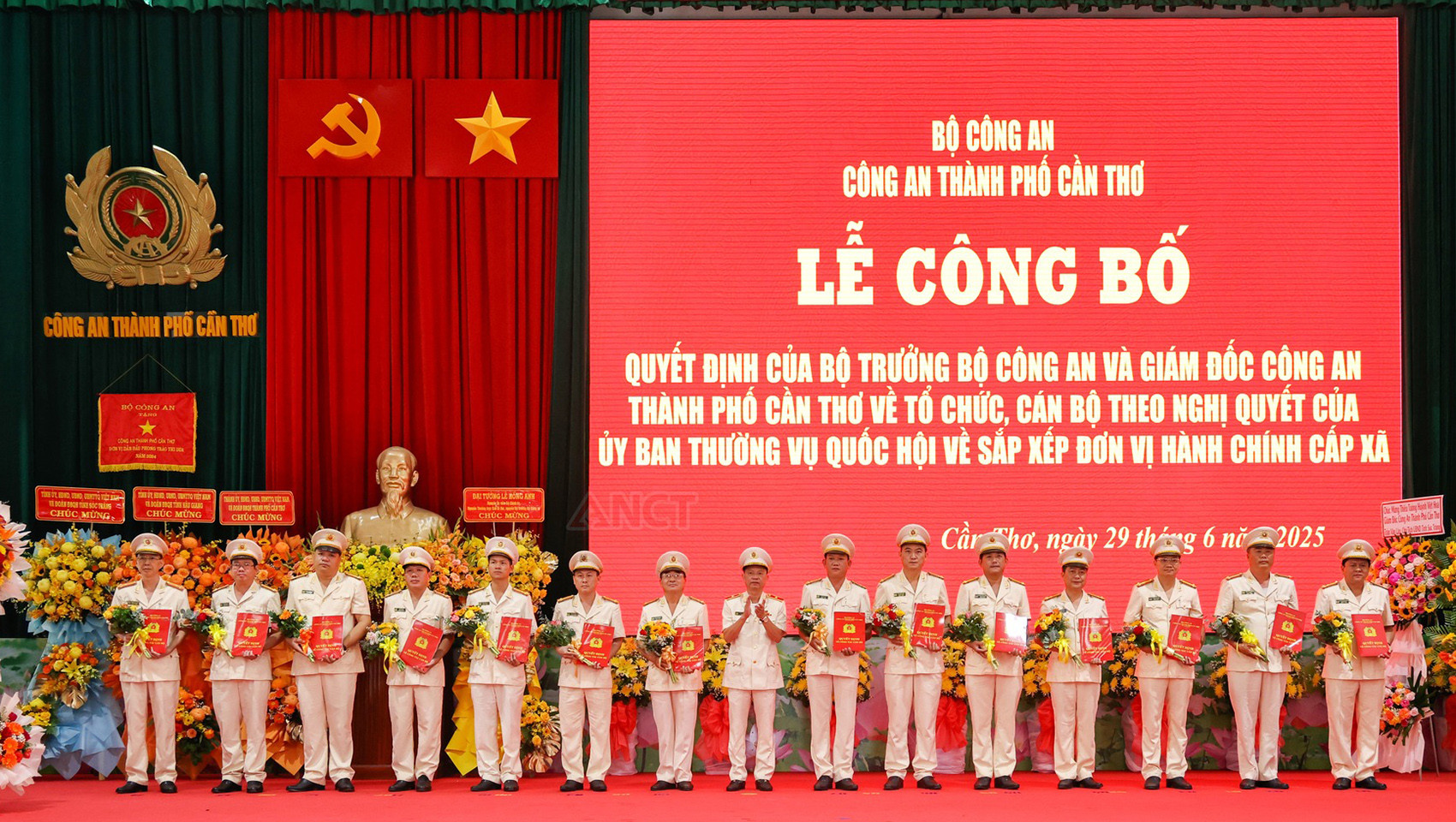 Các trưởng phòng 6.jpg