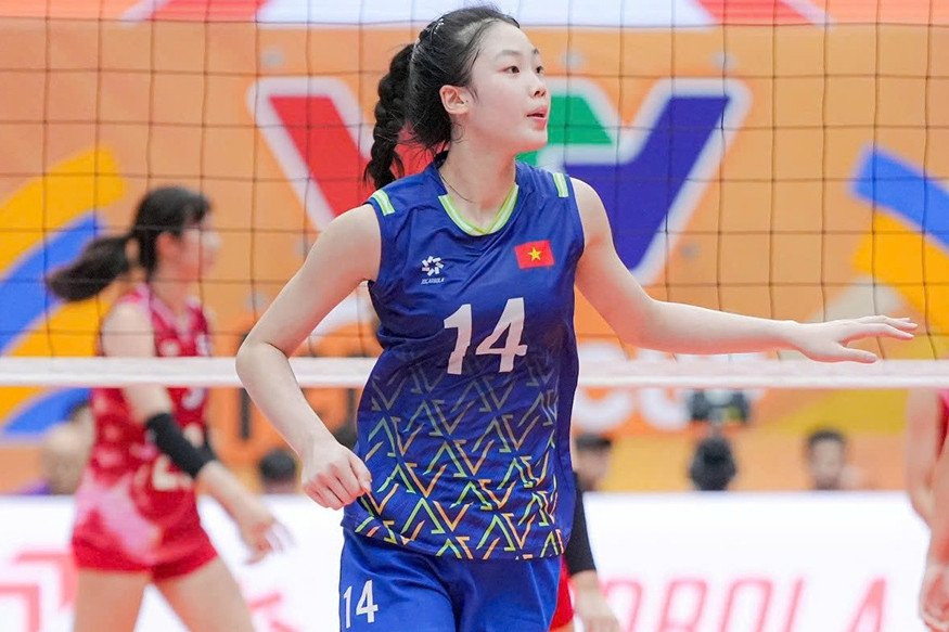 Chân dài bóng chuyền Việt cao 1m9 làm khổ đội Thái Lan