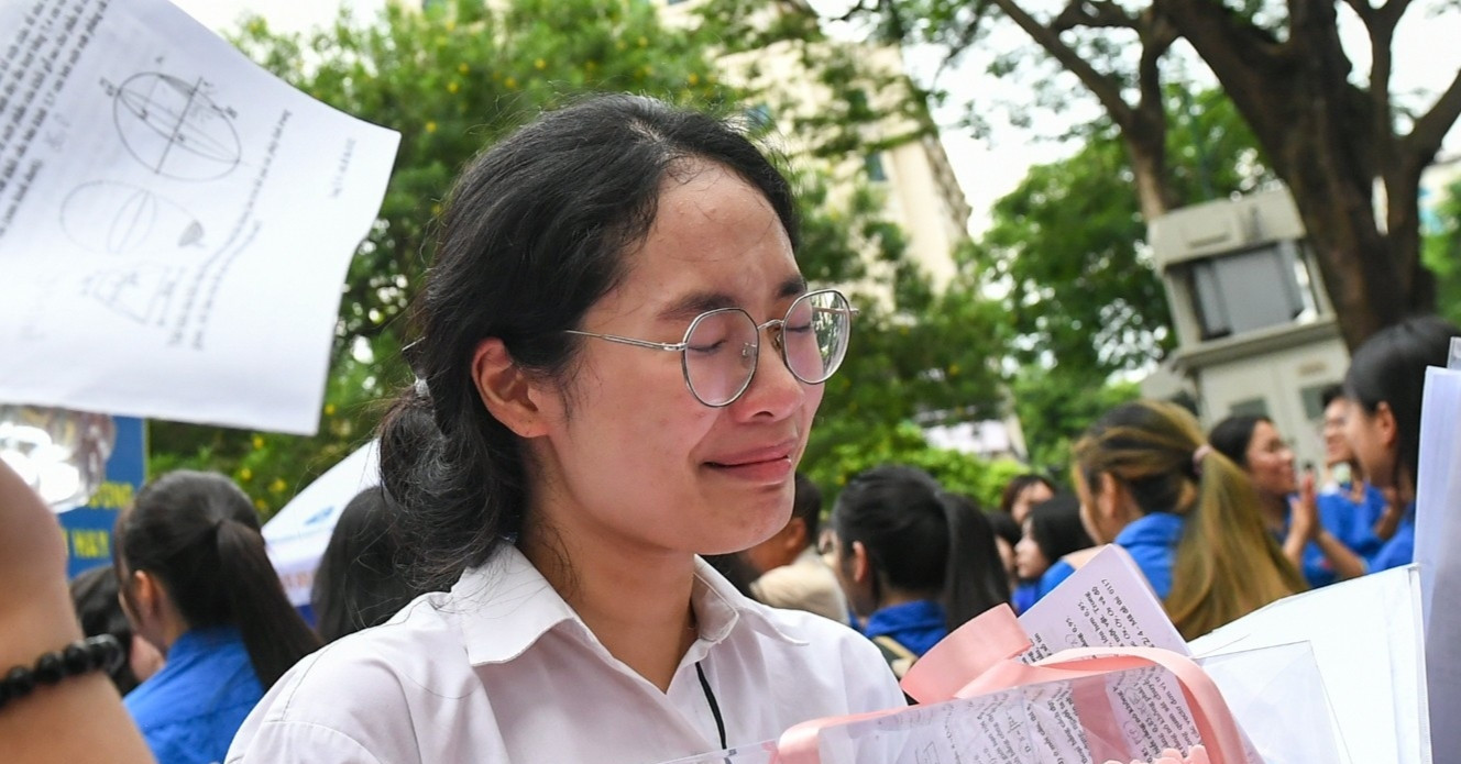 Đề thi tốt nghiệp THPT năm 2025: ‘Thí sinh khóc nhưng cần thay đổi’