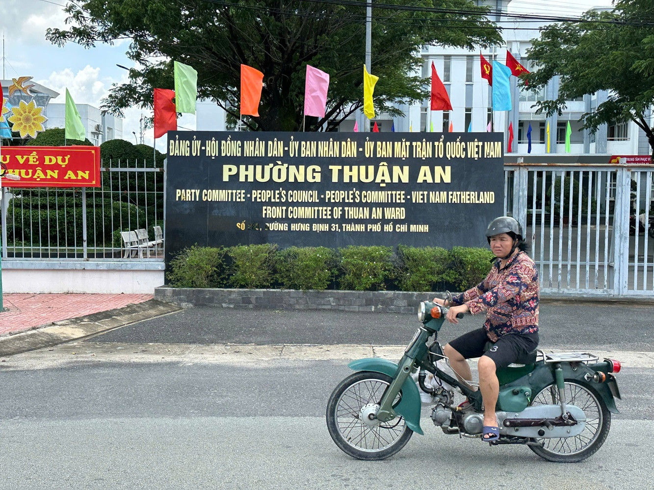 hung dinh.jpg