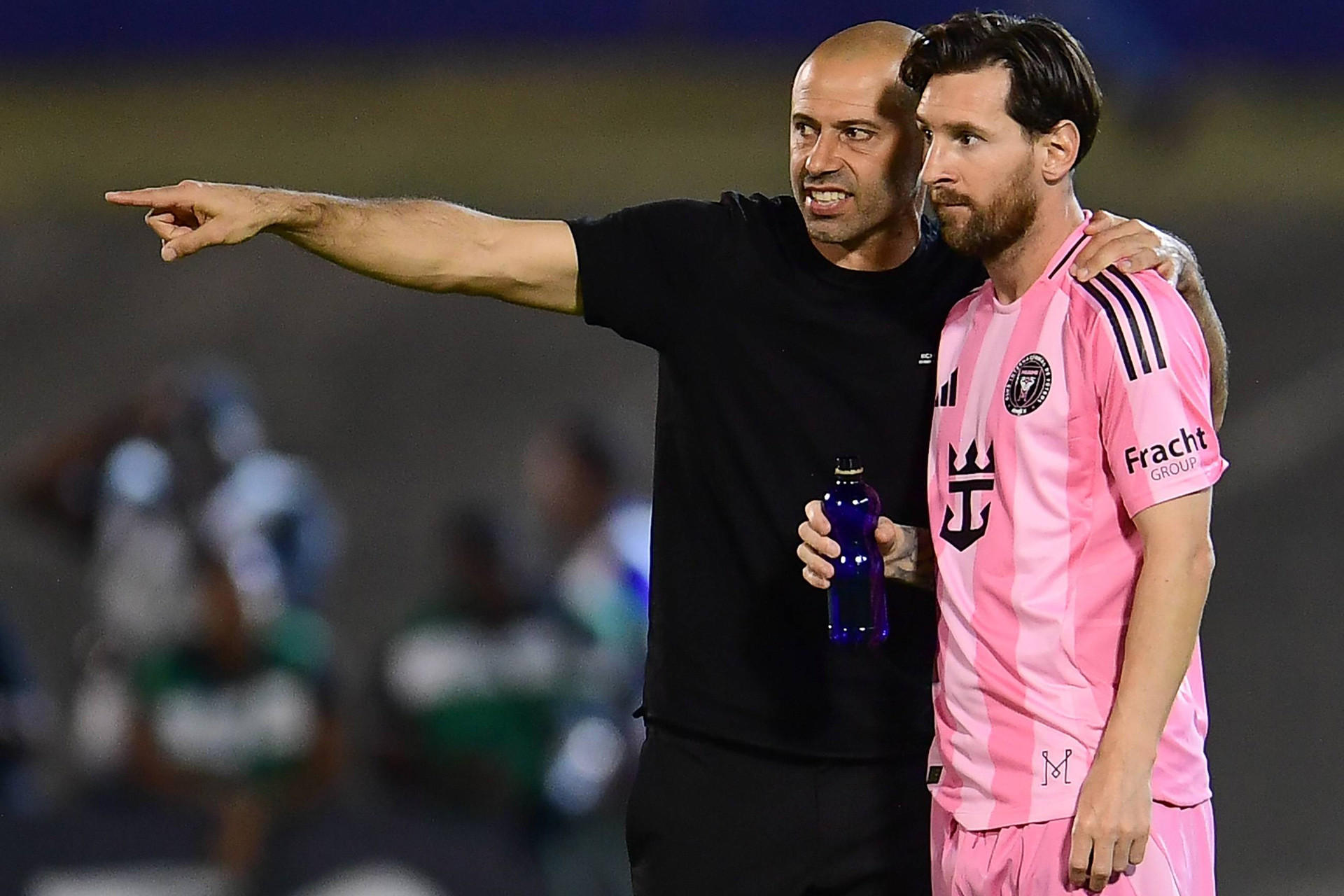 Imago - Messi Mascheranno Miami.jpg