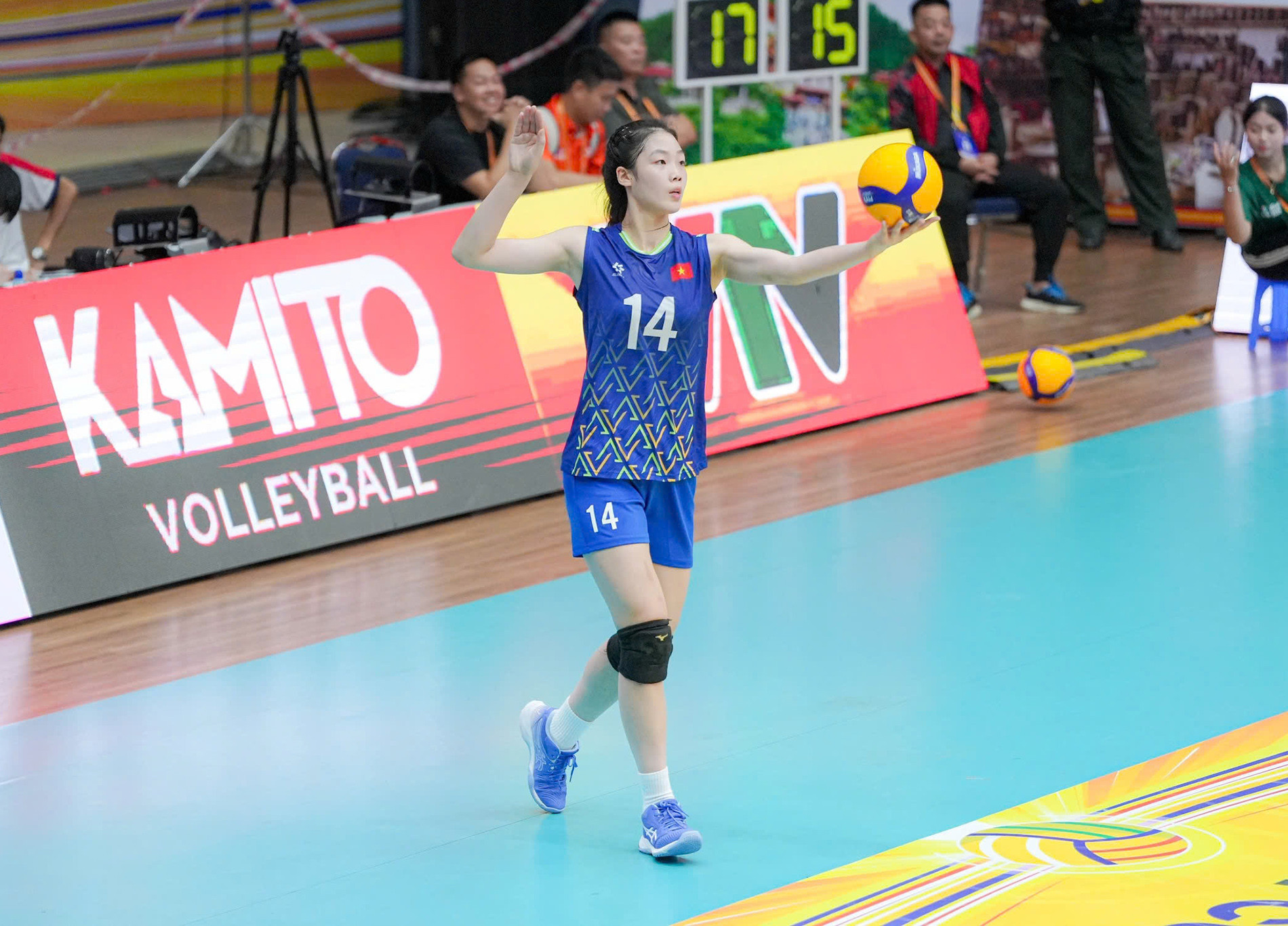 pham quynh huong 3.jpg