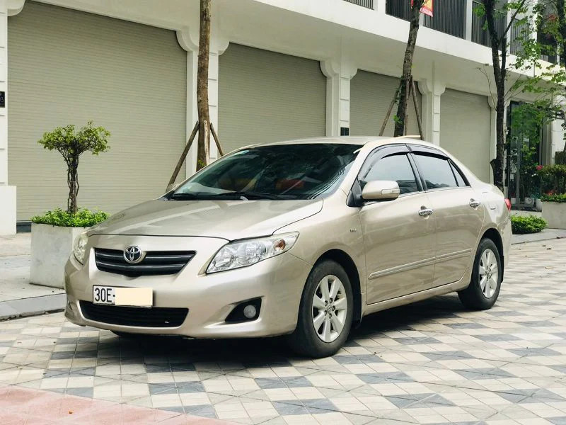 toyota corolla altis_2010.webp