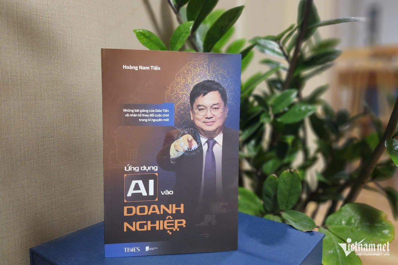 Hoàng Nam Tiến cảnh báo người trẻ đừng 'bơi chơi' với AI 2 W-703903612ee499bac0f5.jpg