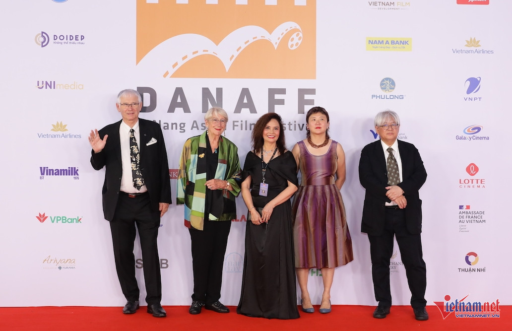 W-danaff1111.JPG77777.JPG.jpg