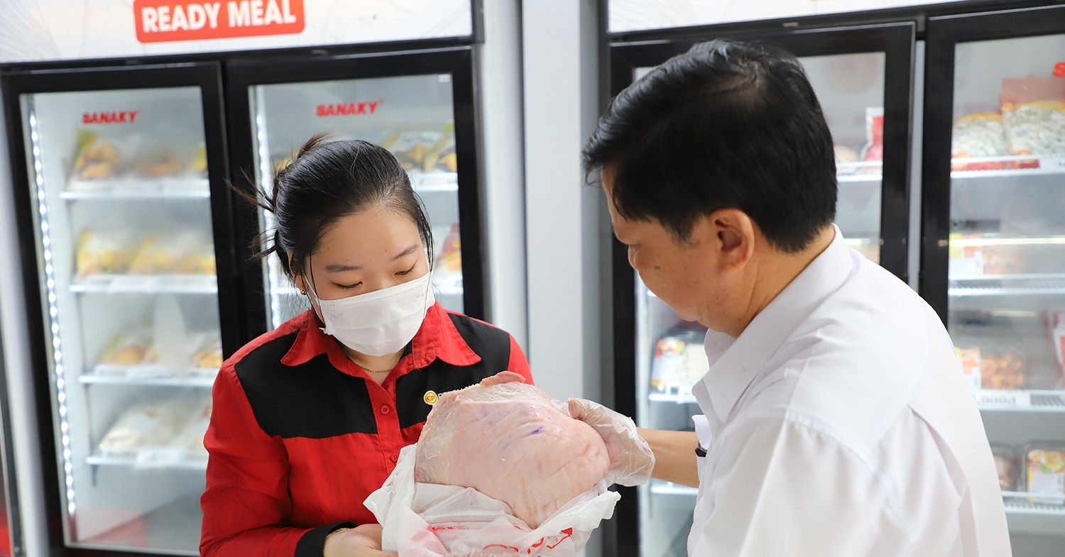 3/4 cơ sở kinh doanh của C.P. Việt Nam ở Sóc Trăng hết hạn chứng nhận an toàn thực phẩm