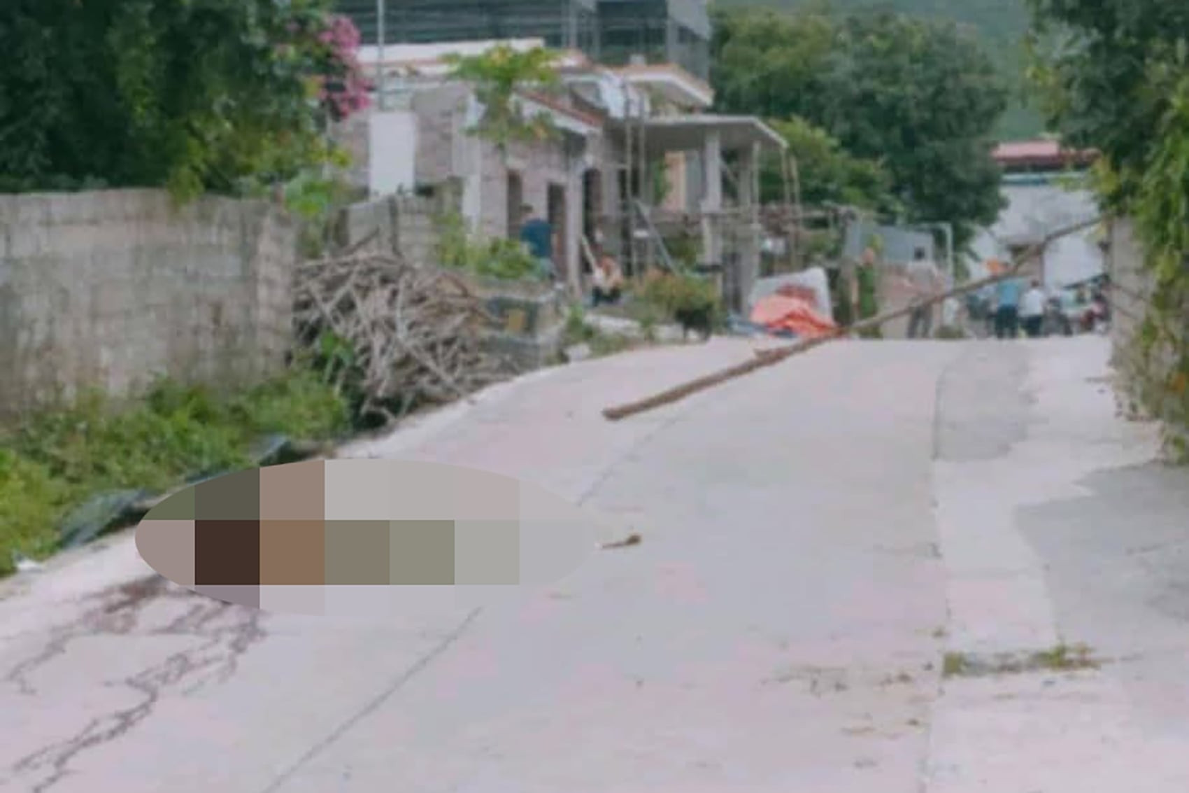 Bản tin trưa 3/6: Nửa đêm, chồng giết vợ mới cưới rồi tự sát bằng súng ở Hạ Long