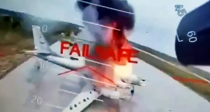 Bị UAV Ukraine phá hủy ngay tại căn cứ, Tu-22M3 có còn xứng tầm răn đe?