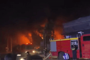 Cháy lớn ở Hải Dương, ngọn lửa lan rộng các nhà xưởng 3 công ty