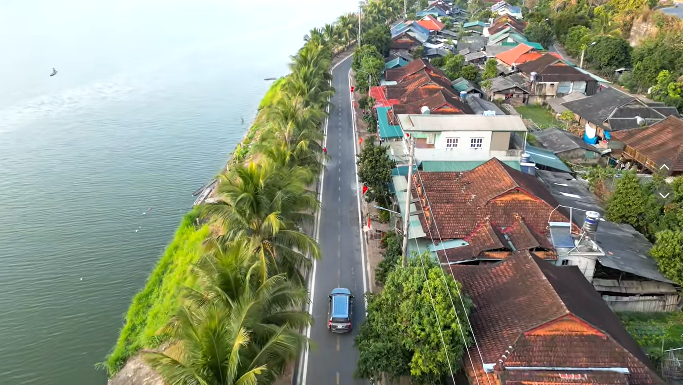 cung duong dep nhu Hoi An thu nho o Dien Bien