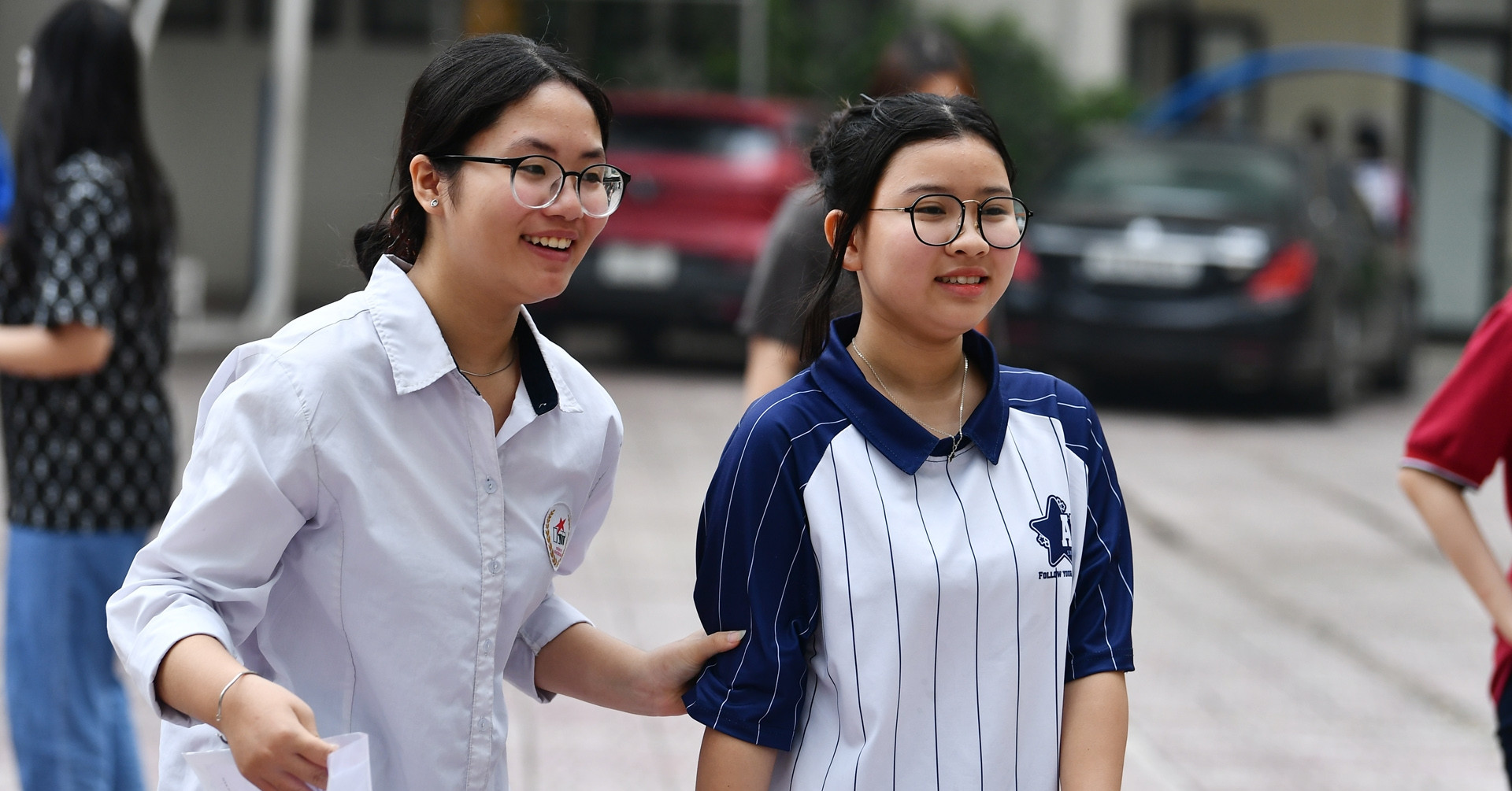 Đề thi và đáp án môn Tiếng Anh thi vào lớp 10 t...