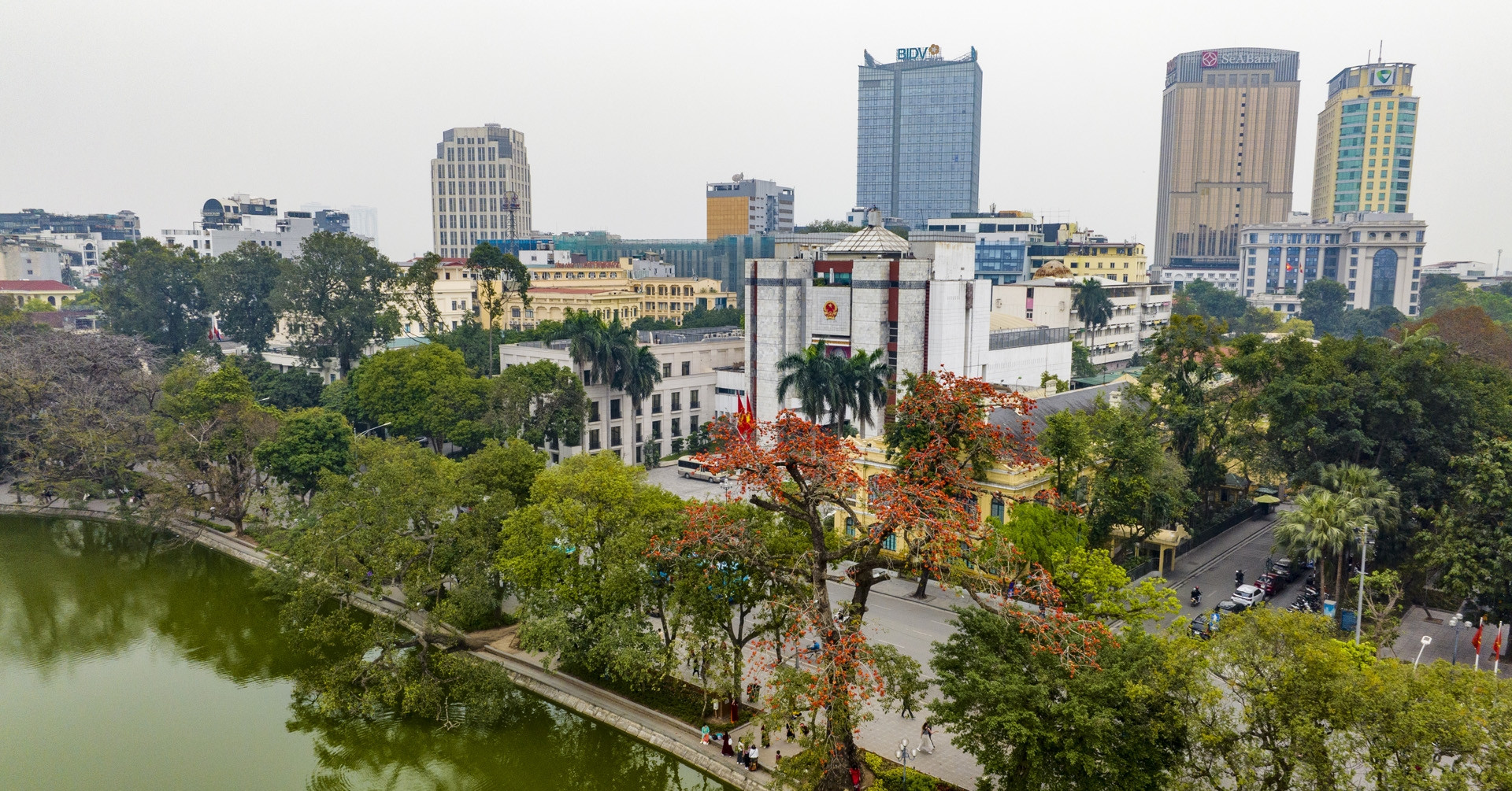 Hà Nội chi 500 triệu đồng cho mỗi xã, phường mới mua sắm trang thiết bị